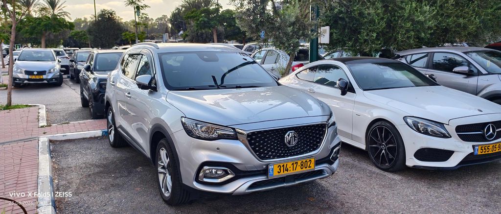 אם ג'י EHS PHEV