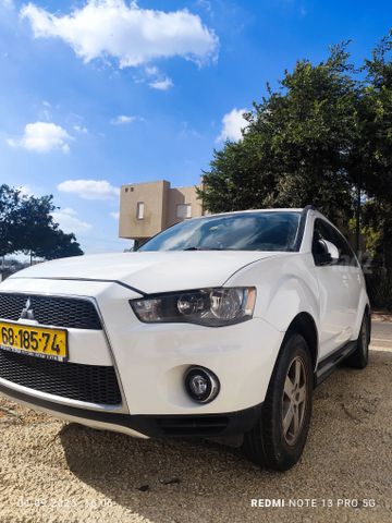 מיצובישי אאוטלנדר