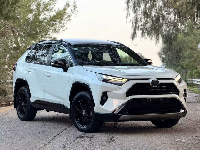 מודעת רכב טויוטה RAV4