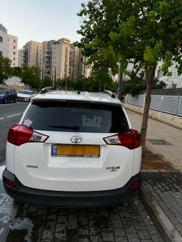 מודעת רכב טויוטה RAV4