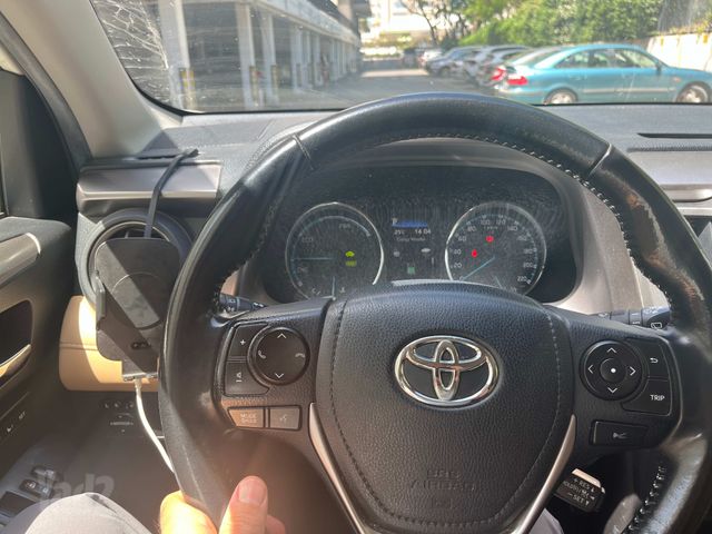 טויוטה RAV4