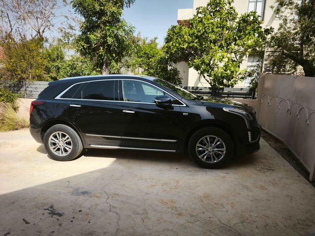 קאדילק XT5