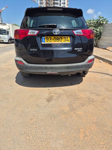 טויוטה RAV4