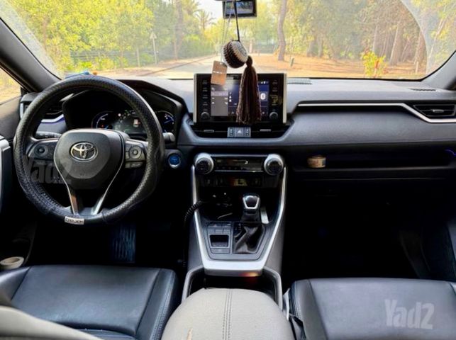 טויוטה RAV4