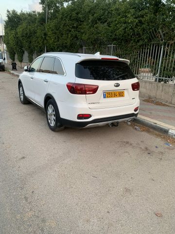 קיה סורנטו
