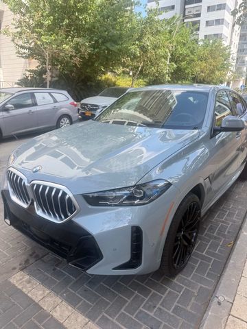 ב מ וו X6
