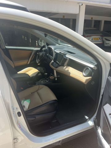 טויוטה RAV4