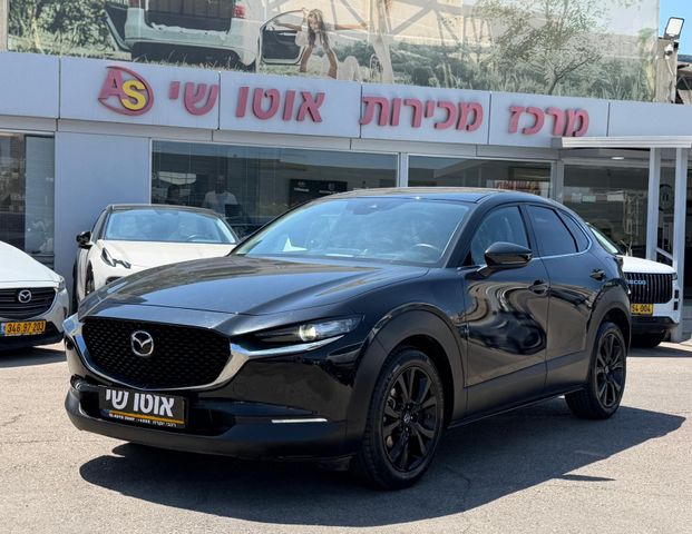 מודעת רכב מאזדה CX-30