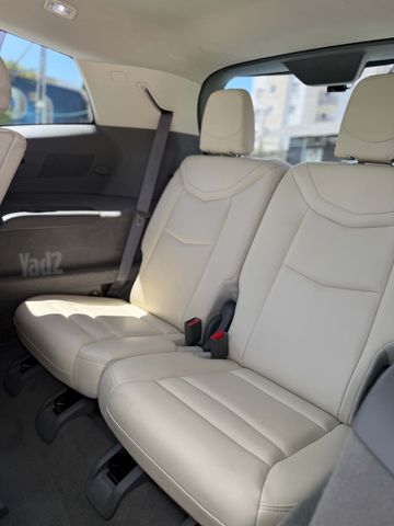 קאדילק XT6