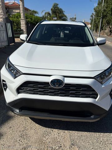 טויוטה RAV4