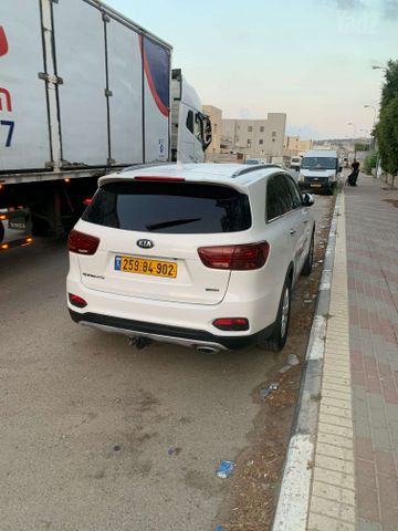 קיה סורנטו