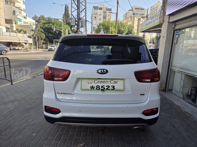 קיה סורנטו