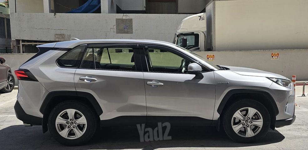 RAV4 4X2 E-Xperience היברידי אוט׳ 2.5 (178 כ״ס) [2018-2022]