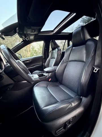 טויוטה RAV4