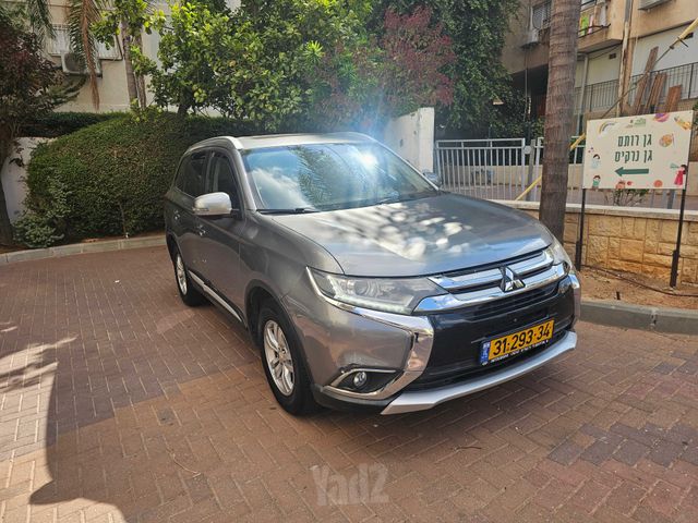 מיצובישי אאוטלנדר
