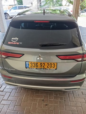 מיצובישי אאוטלנדר