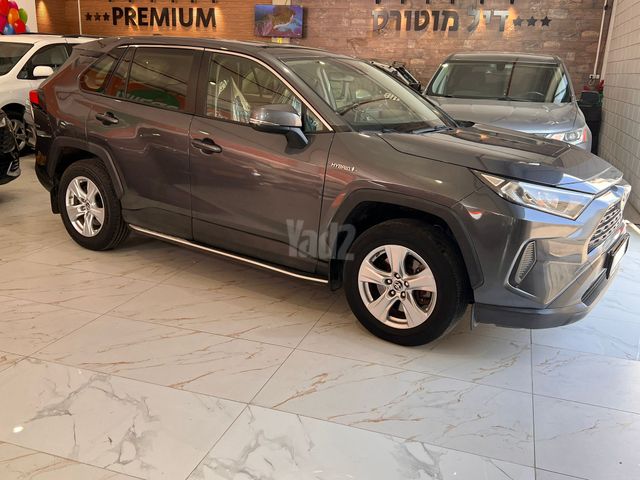 טויוטה RAV4