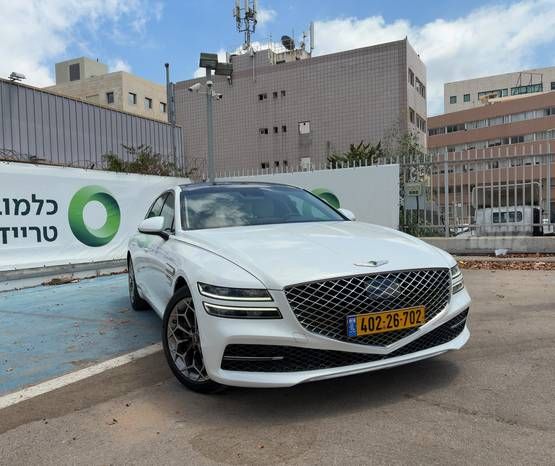 מודעת רכב ג'נסיס G80