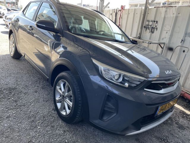 קיה סטוניק