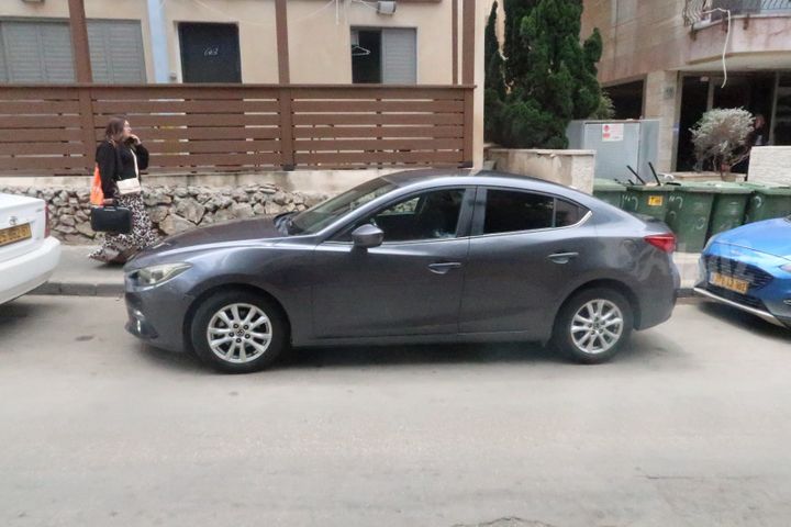 מודעת רכב מאזדה 3 1