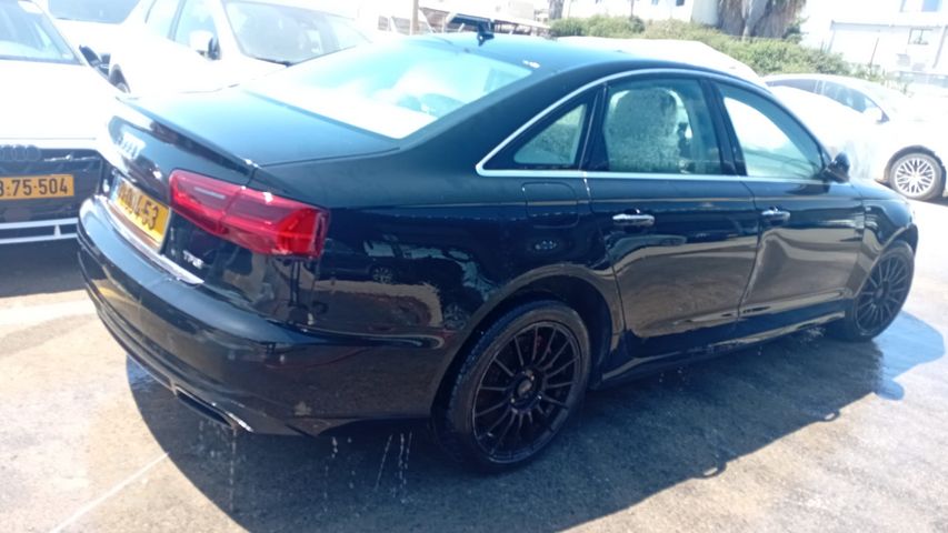 מודעת רכב אאודי A6 2