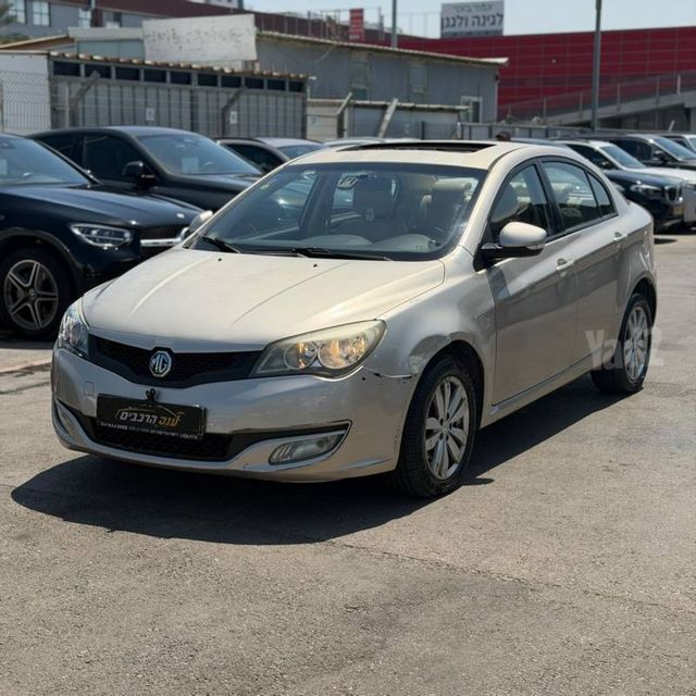 אם ג'י 350