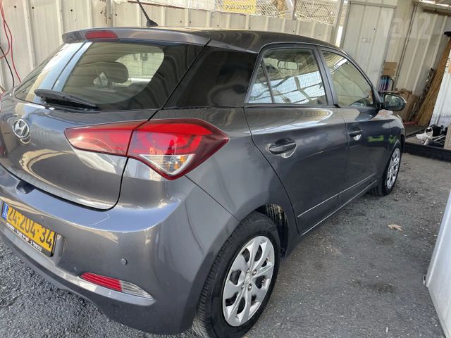 יונדאי i20