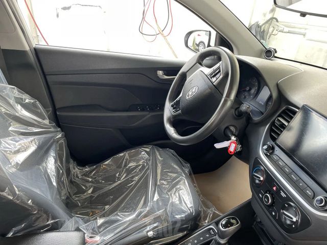 יונדאי אקסנט i25