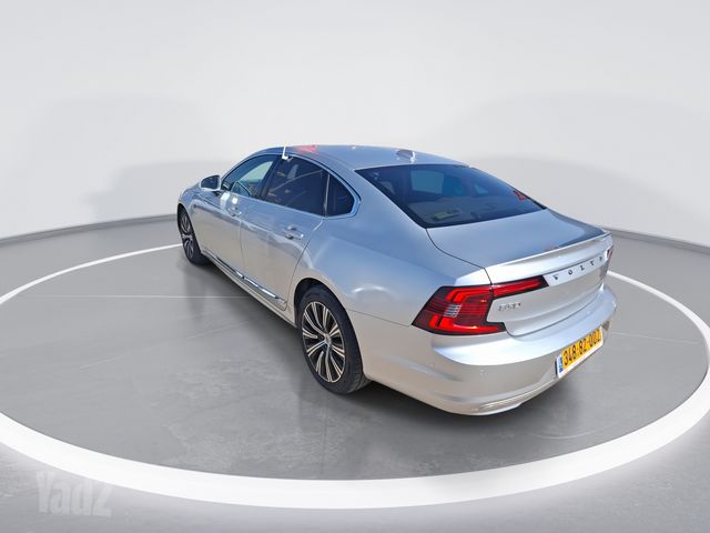 וולוו S90