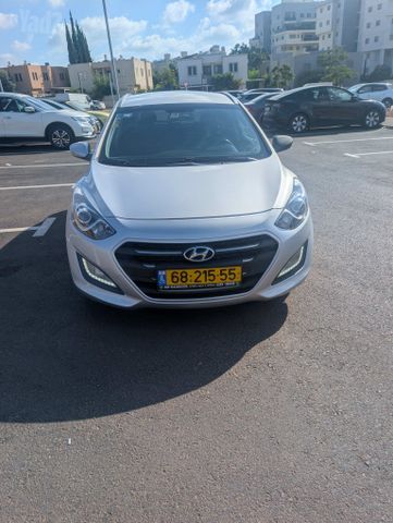 יונדאי i30
