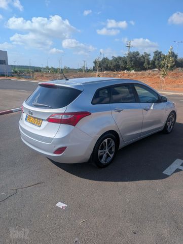 יונדאי i30