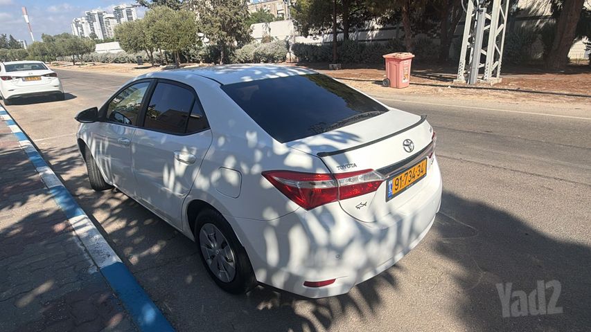 טויוטה קורולה