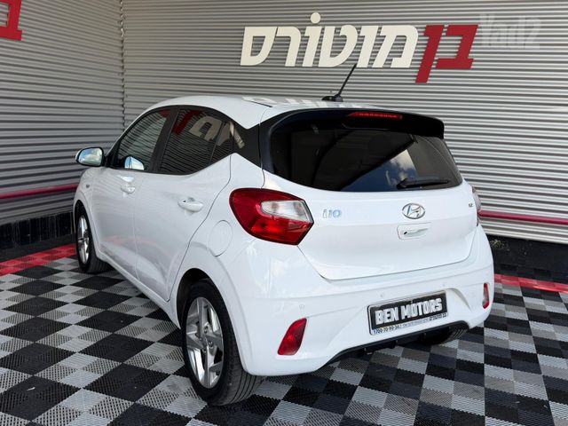 יונדאי i10