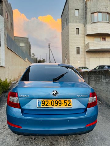 סקודה אוקטביה