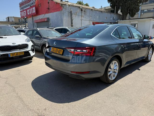 סקודה סופרב