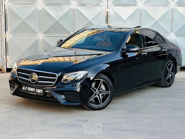 מודעת רכב מרצדס-בנץ E-class 2