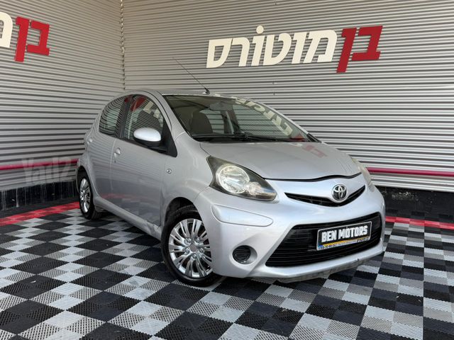 מודעת רכב טויוטה אייגו
