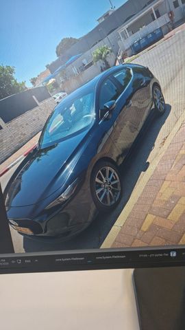 מודעת רכב מאזדה 3