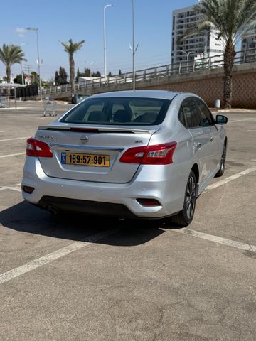 ניסאן סנטרה