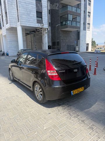 יונדאי i30