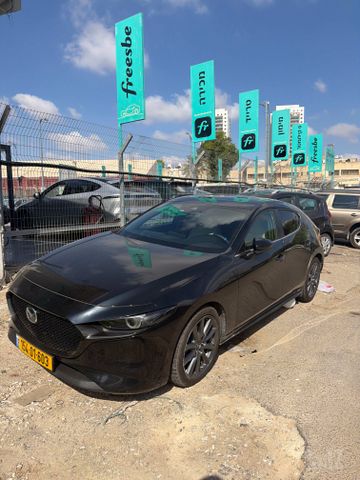 מאזדה 3