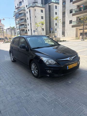 יונדאי i30