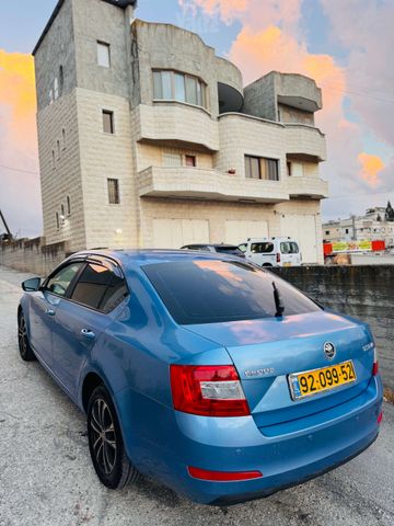 סקודה אוקטביה