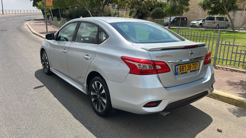 ניסאן סנטרה