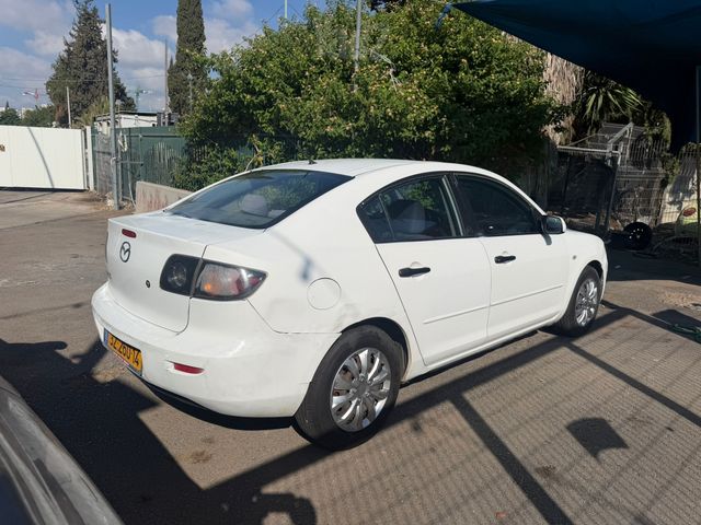 מאזדה 3