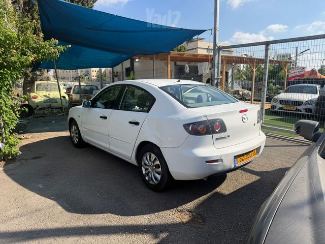 מאזדה 3