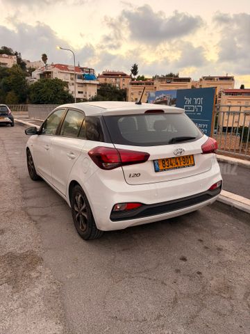 יונדאי i20