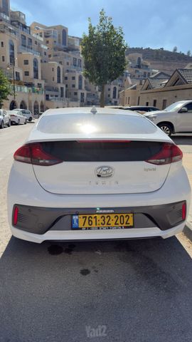 יונדאי איוניק
