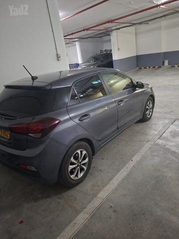 יונדאי i20