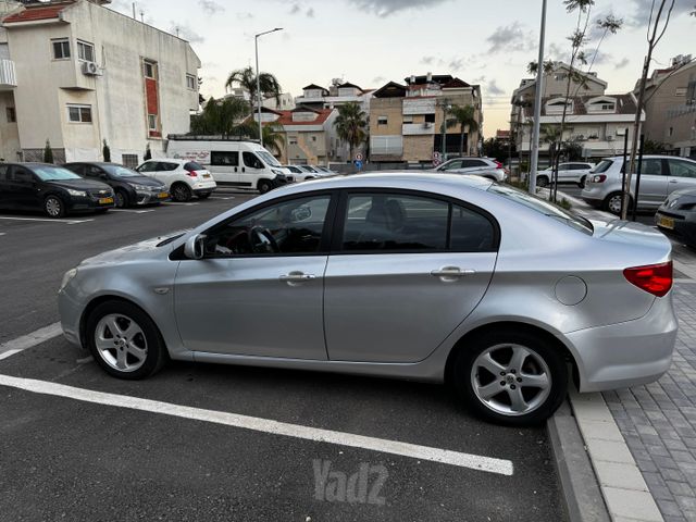 אם ג'י 350